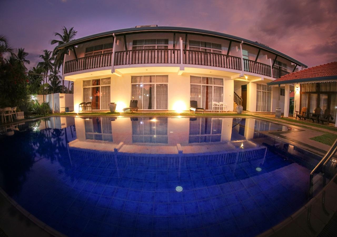 White Rose Beach Resort Marawila Dış mekan fotoğraf